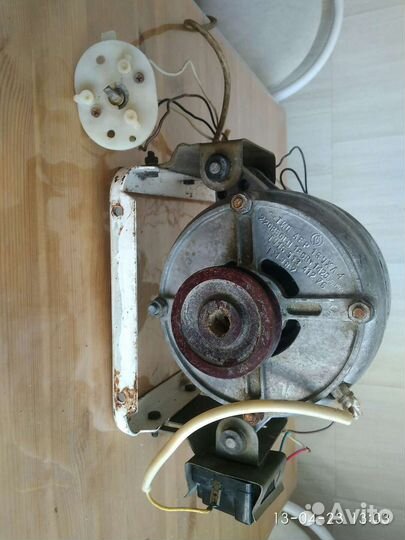 Электро двигатель с реверсом