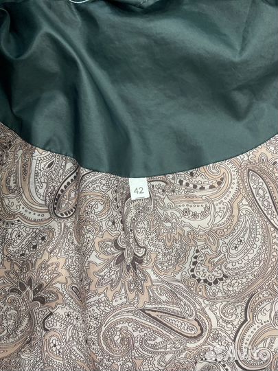 Ветровка женская