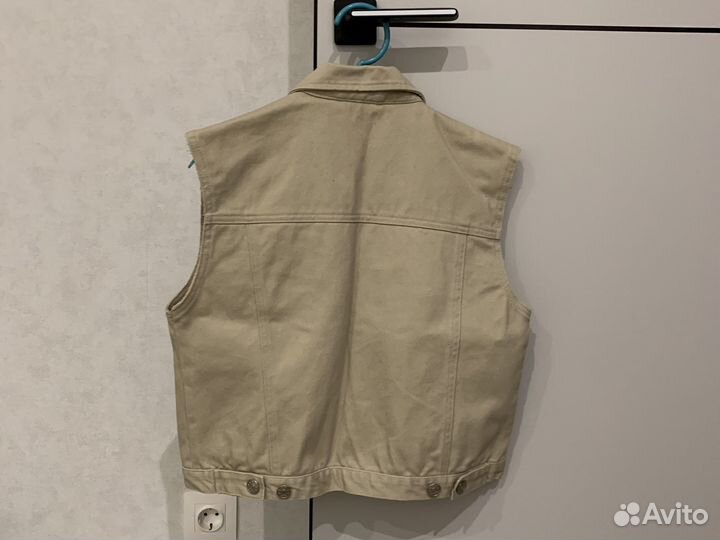 Джинсовый жилет для девочки