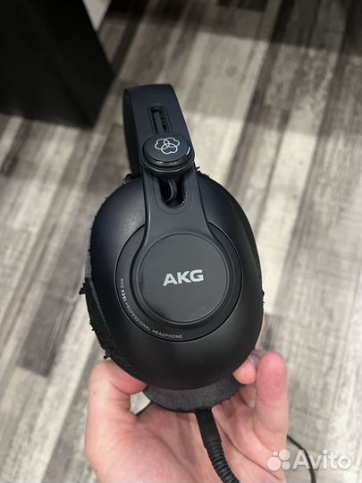 Студийные наушники akg k361