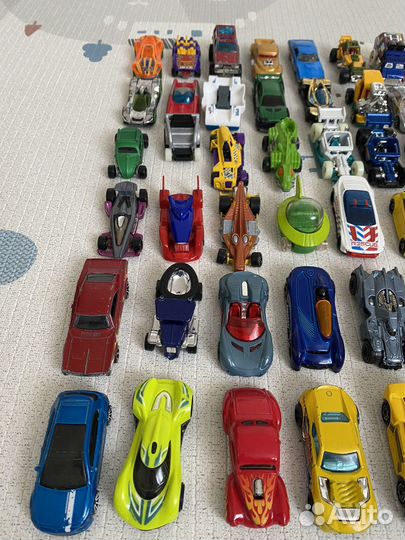 Hot wheels машинки