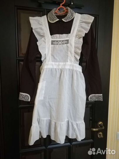 Школьная форма для девочки СССР на выпускной