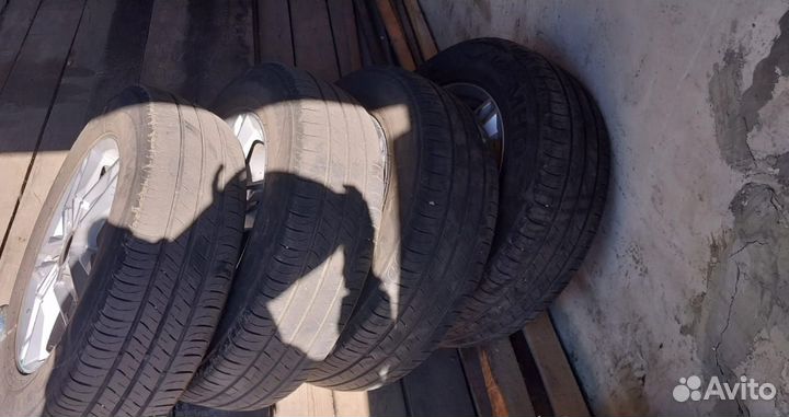 Kumho 946S 205/65 R16