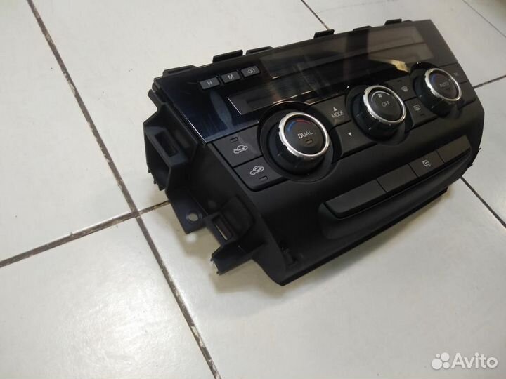 Блок управления климатической установкой Mazda CX