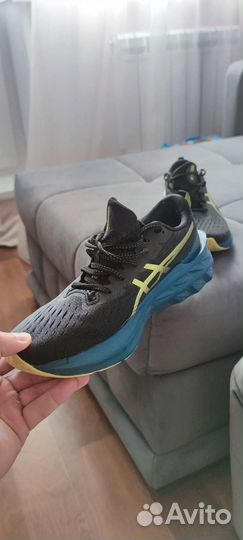 Asics novablast 2