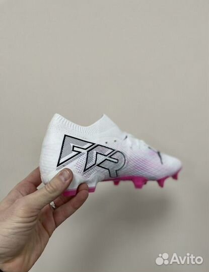 Футбольные бутсы nike puma adidas