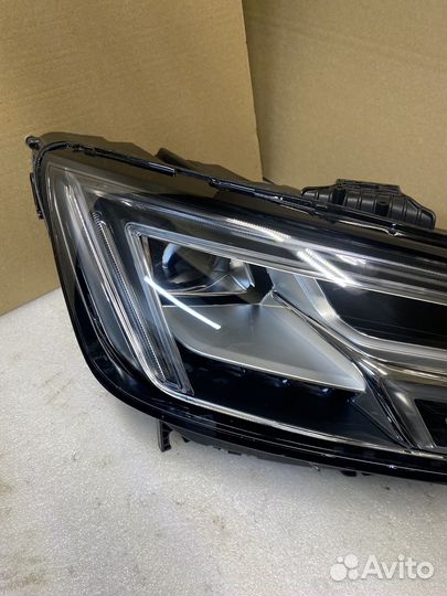 Фара Audi A4 B9 LED правая