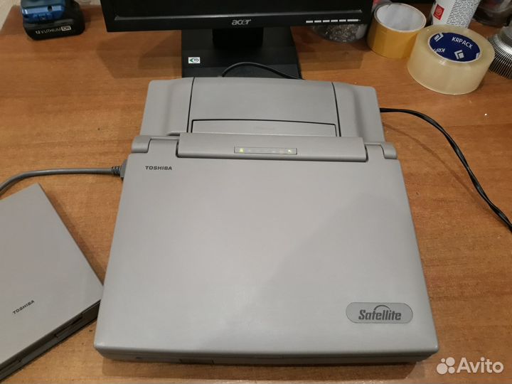 Ретро ноутбук Toshiba 210CS (Pentium, 16Mb)