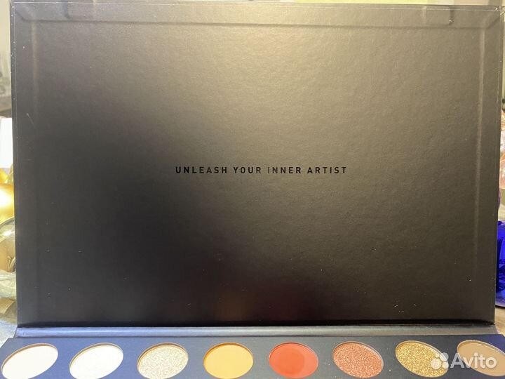 Палетка теней для век morphe x James Charles
