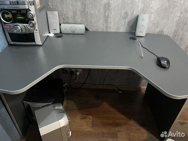 Компьютерный стол бу