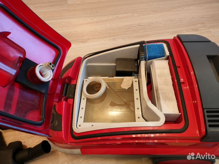 Пылесос Thomas Genius Aquafilter