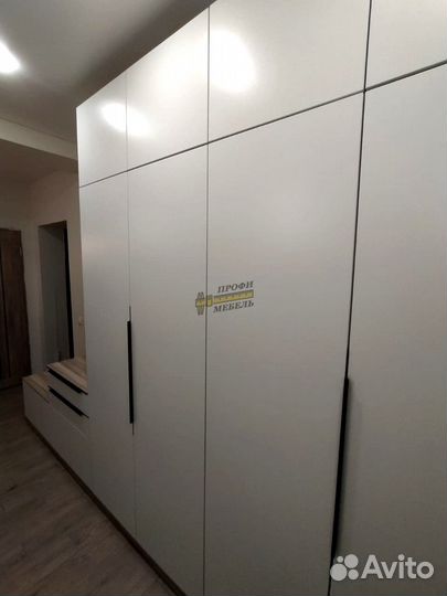 Шкaф прихожaя