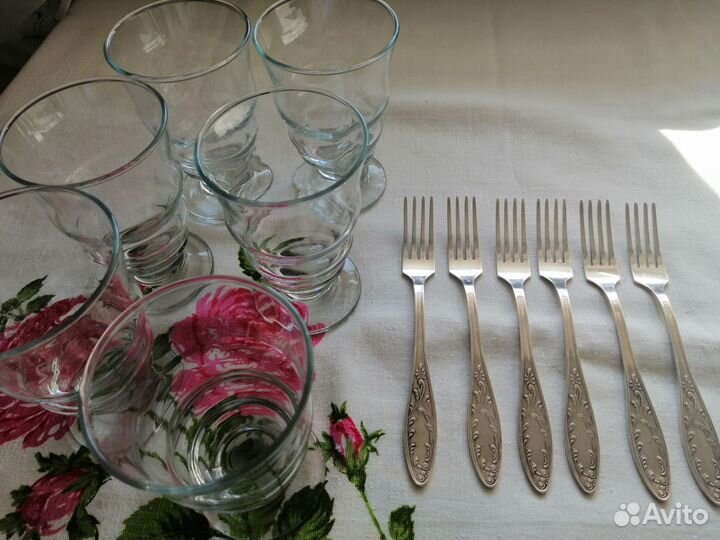 Вилки десертные мельхиор, стаканы для коктейлей