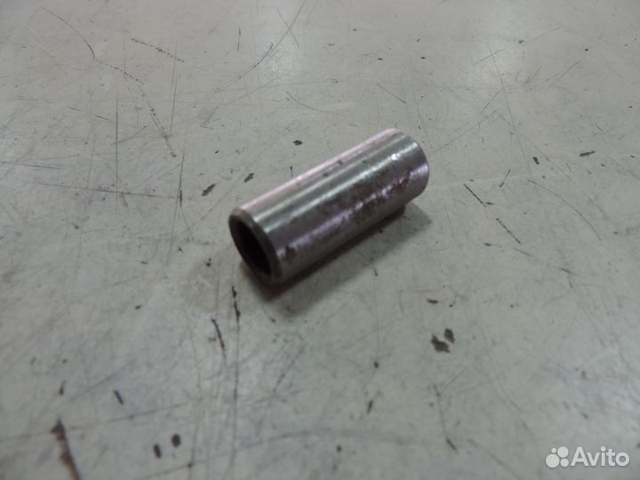 Втулка камаз маслоперепускная 14.1701043