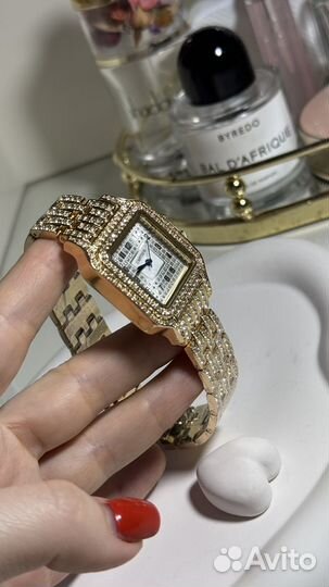 Наручные часы cartier женские цвет золото