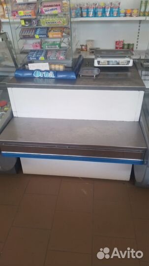 Кассовый стол железный