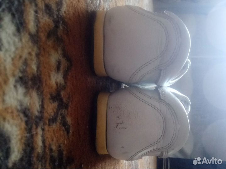 Женская обувь 35 размер