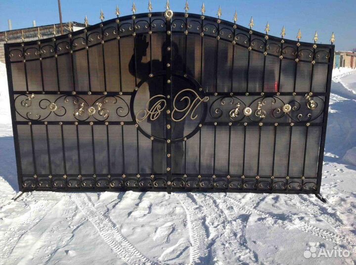 Откатные автоматические кованые ворота