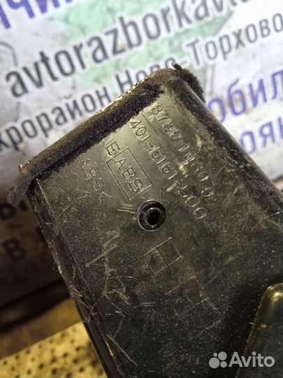 Рамка центральная в торпедо Nissan Almera N15