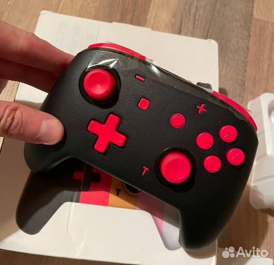 Pro Controller Red / Black