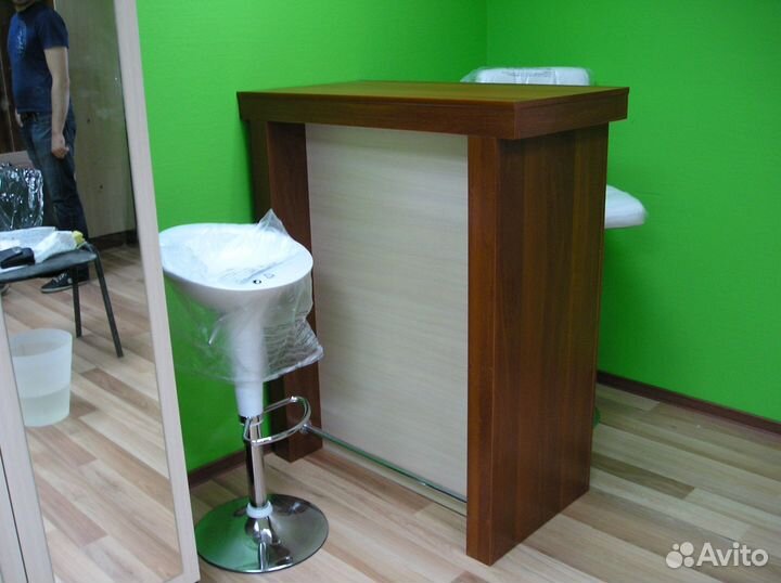 Рекламная стойка / стойка ресепшн (администратора)