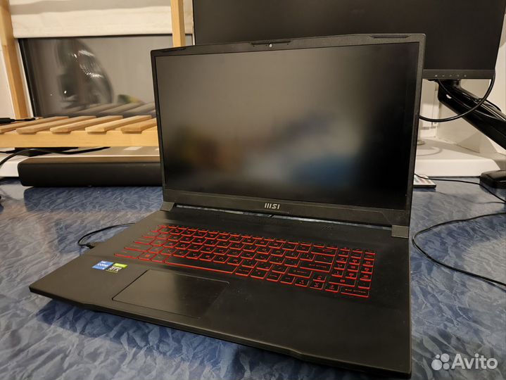 MSI katana gf76 RTX i5