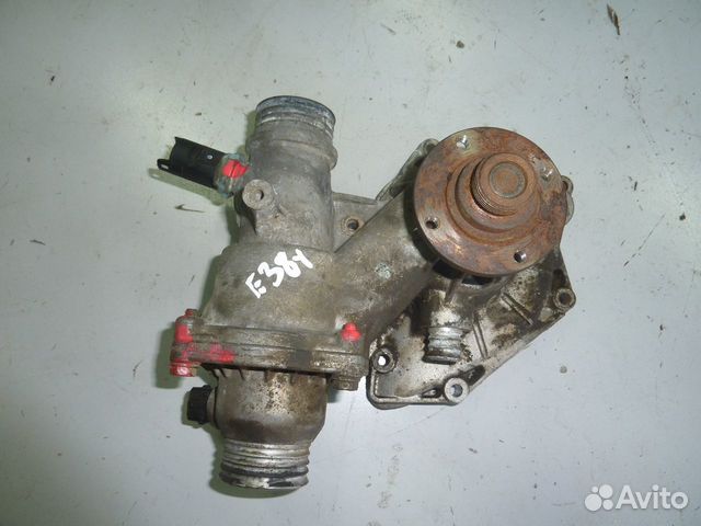Насос водяной BMW E31/E38/E39 35-40 94-03 M62
