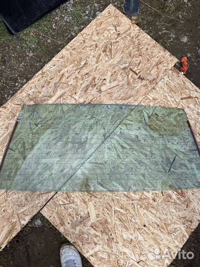 Заднее стекло ваз 99 15