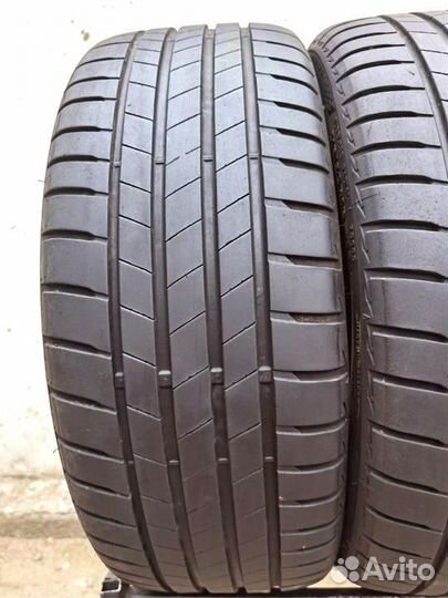 Bridgestone Turanza T005 215/40 R18 89Y