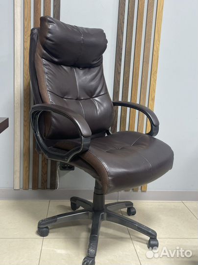 Кресло офисное