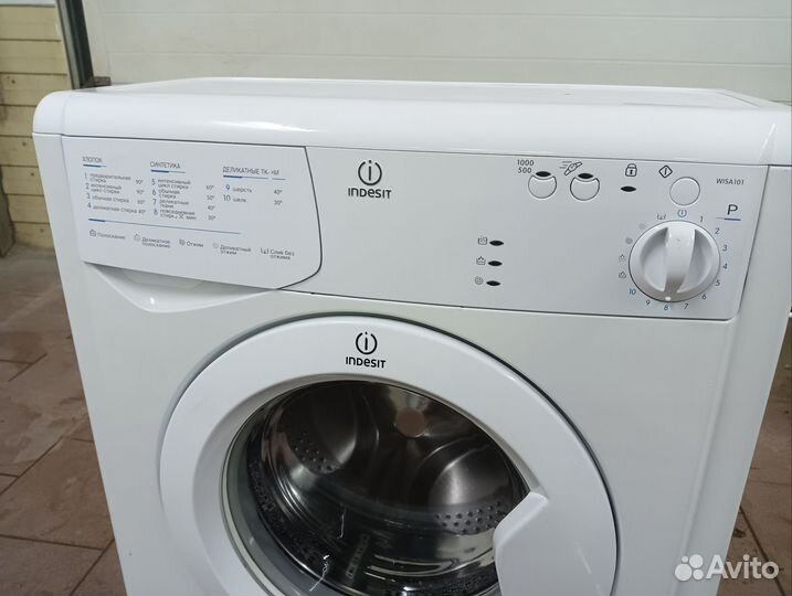 Стиральная машина Indesit 3.5 кг узкая