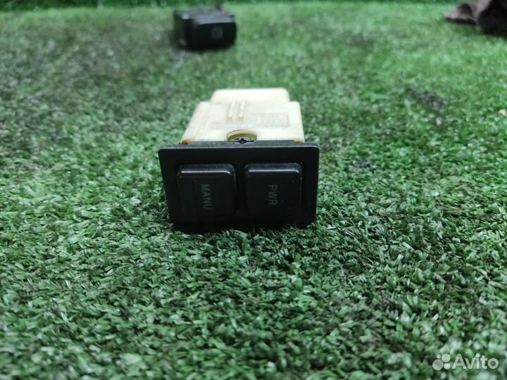 Кнопка режимов кпп Toyota Sprinter Marino 1993