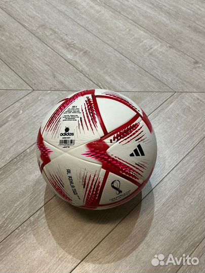 Футбольный мяч с финала чм 2022