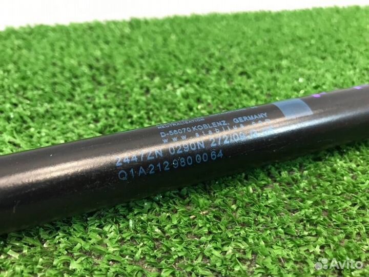 Амортизатор капота Mercedes-Benz E-350 W212