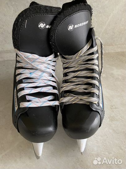 Коньки хоккейные