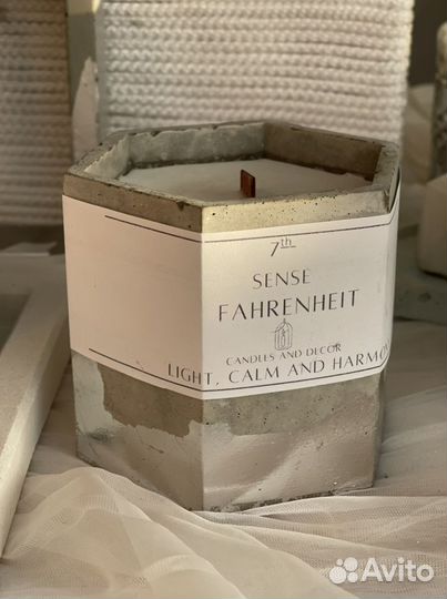 Свечи из кокосового воска в бетоне