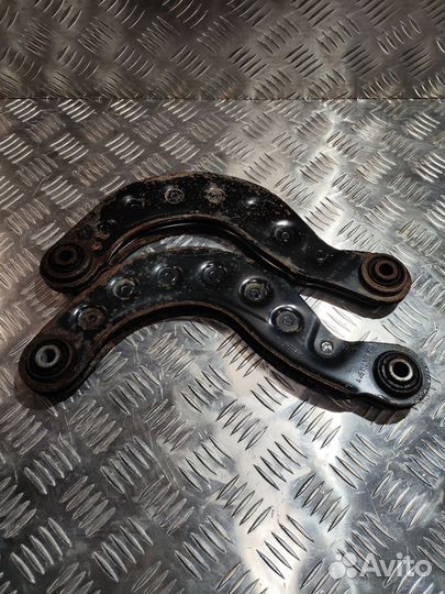Рычаги задние верхние на Ford Focus 2