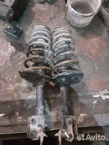 Задние стойки для Hyundai Accent