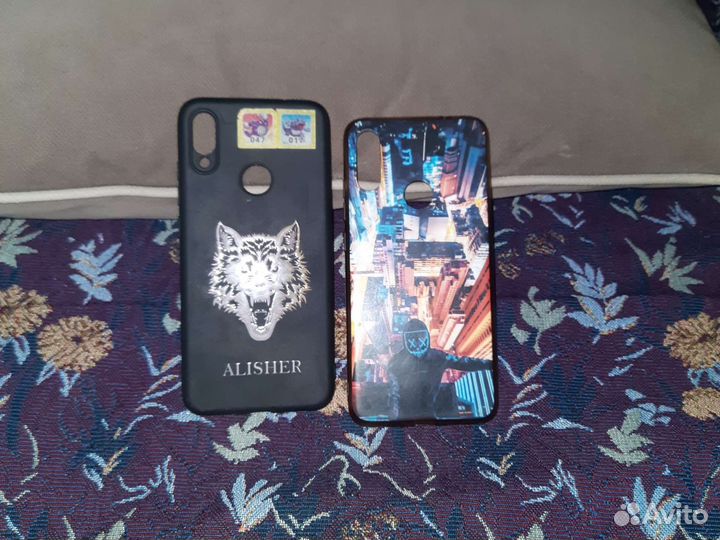 Чехлы на редми ноте 7 отдам два за