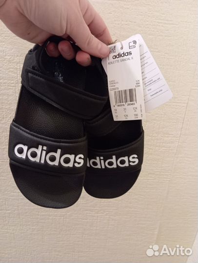 Сандалии adidas 32