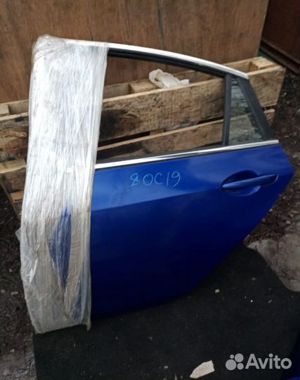 Двери задние передние Мазда 6 GH Синие