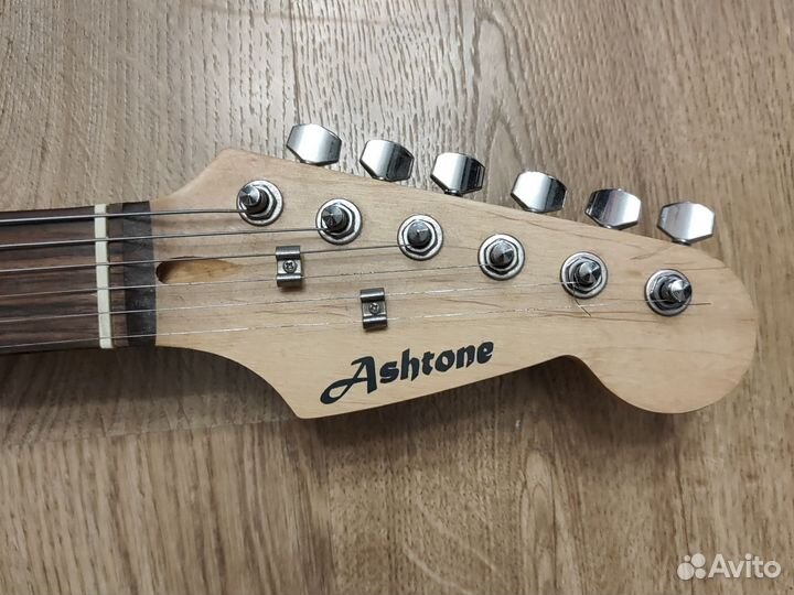 Электрогитара Ashtone