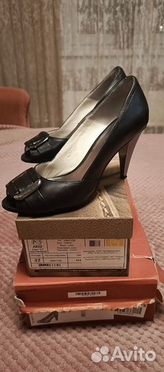 Туфли женские 38 размер кожаные чёрные