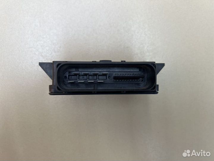 Блок стояночного тормоза Mercedes CLA W117