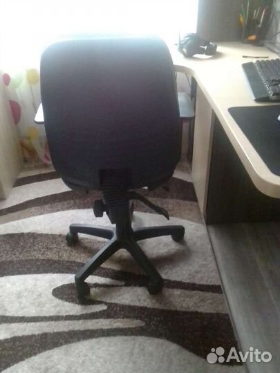 Компьютерное кресло