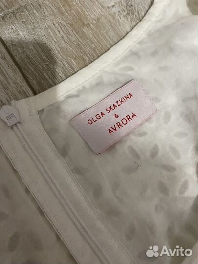 Платье белое