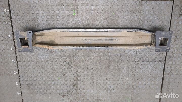 Усилитель бампера передний Volkswagen Golf 7