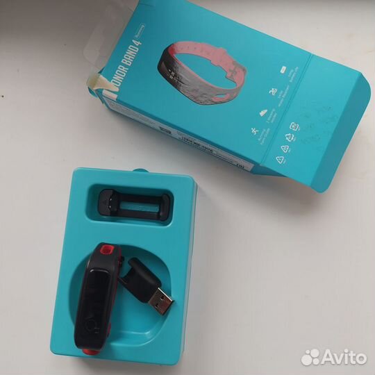 Фитнес браслет honor band 4
