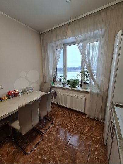 3-к. квартира, 71 м², 7/17 эт.