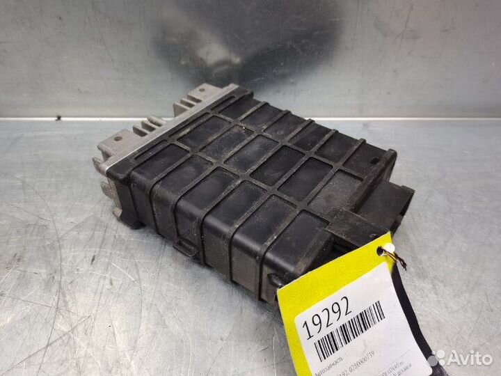 Блок управления двигателем Volkswagen Passat B3